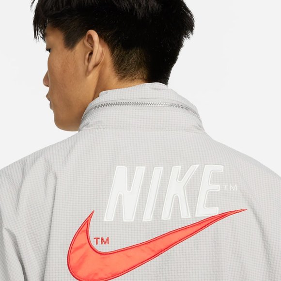 Nike Sportswear Lined Woven Jacket. Brand New. Mens Size: Large - Picture 8 of 11